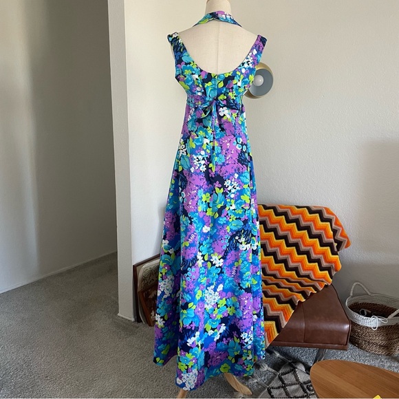 Vintage 1970s Damita Originals Boho Tropical Floral Maxi Dress - Picture 2 of 9